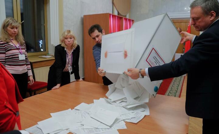 Wybory parlamentarne na Białorusi / autor: PAP/EPA/SERGEY DOLZHENKO