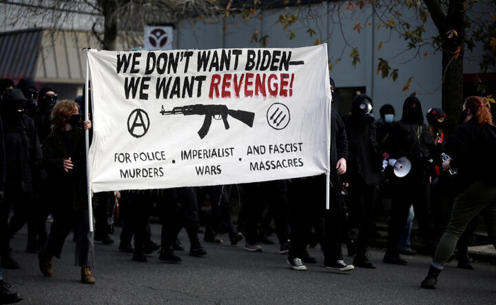 Antifa demoluje w USA po inauguracji Bidena: "Nie chcemy Bidena, chcemy zemsty!" / autor: Twitter