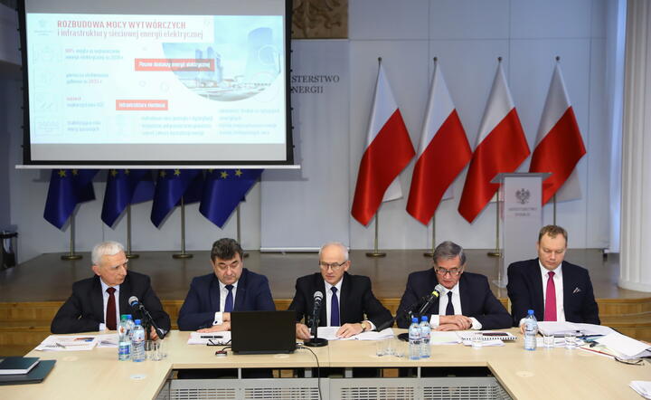 konferencja/Ministerstwo Energii / autor: PAP/Rafał Guz