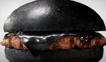 Fast-food ekstremalny - nowy, całkowicie czarny burger szokuje w ofercie Burger King