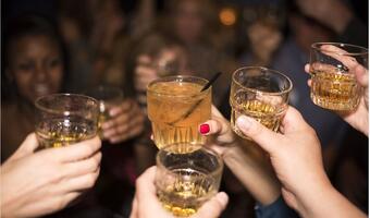 CBOS: Polacy wydają średnio 40 zł na alkohol miesięcznie