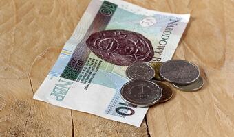 Polacy mają dziesiątki miliardów zaległych długów