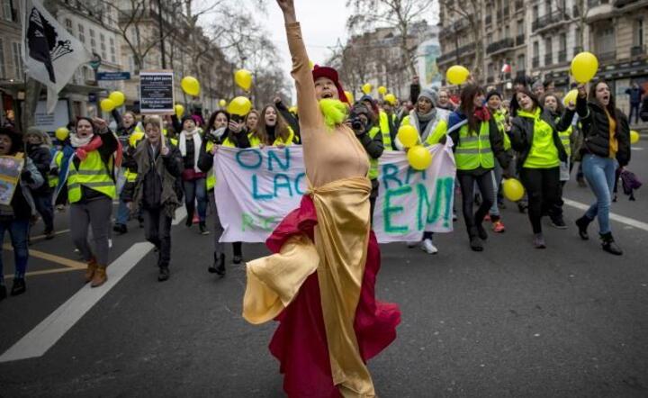 Protesty we Francji / autor: PAP/EPA/IAN LANGSDON