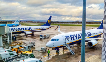 Ryanair przewiezie 70 tys. pasażerów z Olsztyna do Londynu i Kolonii