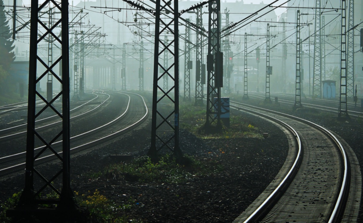 Linia kolejowa - zdjęcie ilustracyjne. / autor: Pixabay