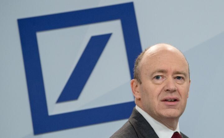 Prezes Deutsche Bank John Cryan, fot. PAP/EPA/BORIS ROESSLER
