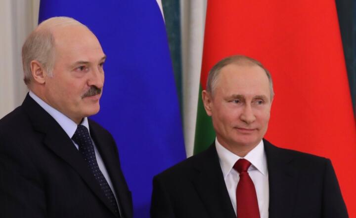 Aleksander Łukaszenka i Władimir Putin, fot. PAP/EPA/EPA/MICHAEL KLIMENTYEV / SPUTNIK 