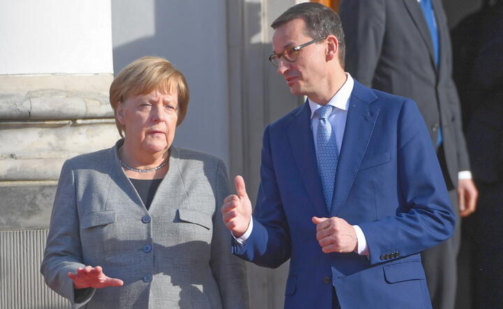 Premier RP Mateusz Morawiecki i kanclerz Niemiec Angela Merkel  / autor: PAP/Radek Pietruszka