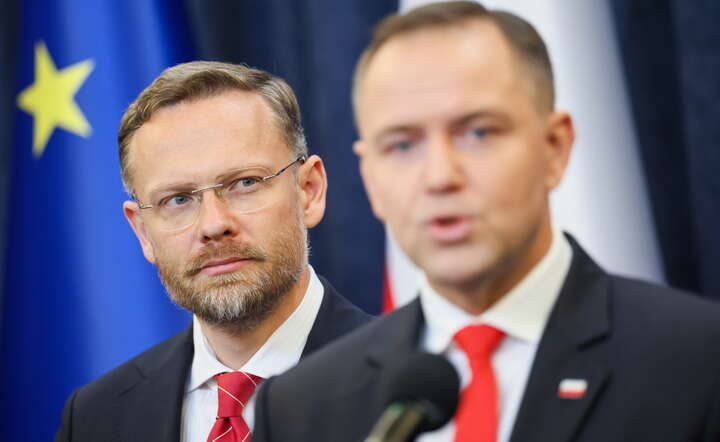 Szef Kancelarii Prezydenta Zbigniew Bogucki (L) podczas konferencji prasowej w Pałacu Prezydenckim w Warszawie / autor: PAP/Leszek Szymański