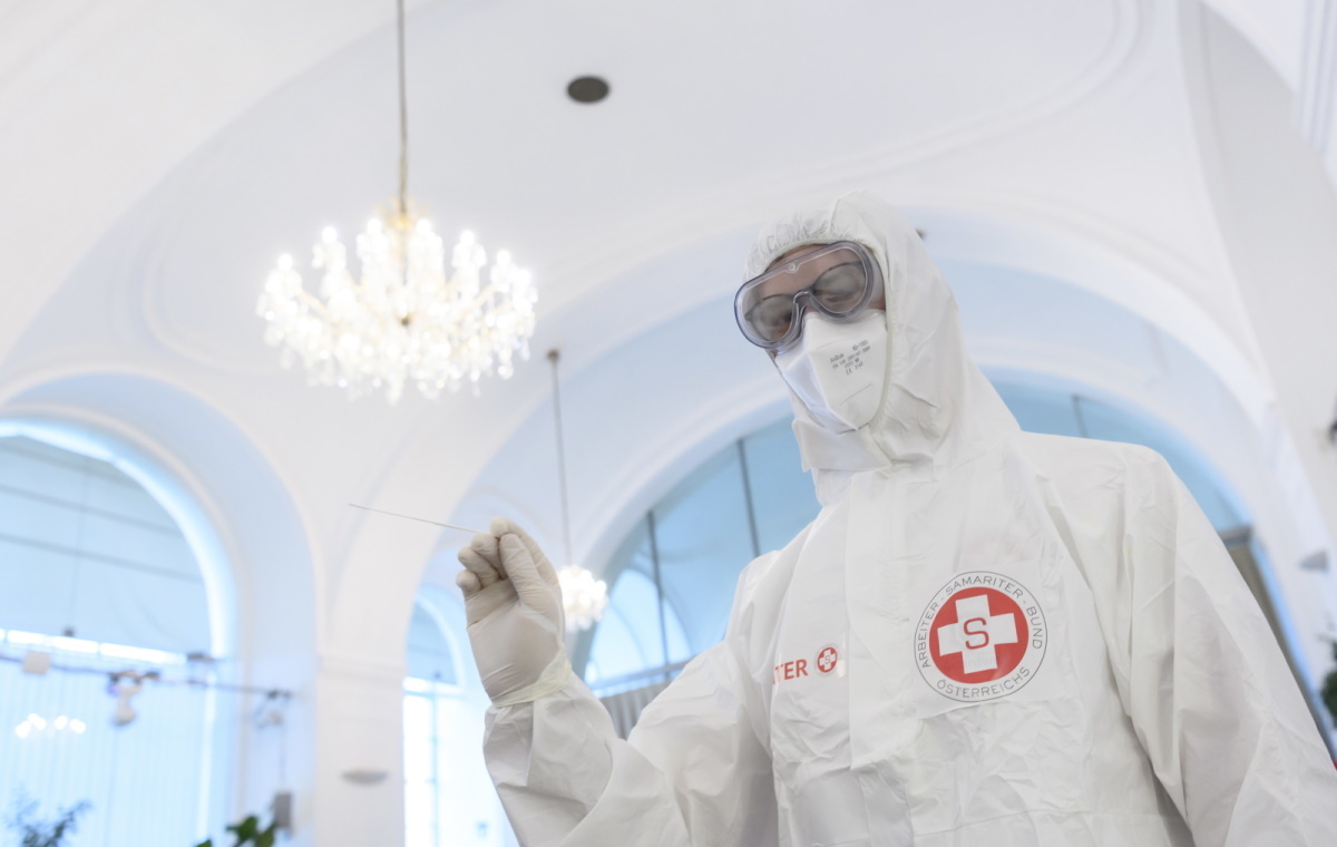 Sutkowski Sytuacja Epidemiczna W Polsce Wciąż Jest Trudna 0189