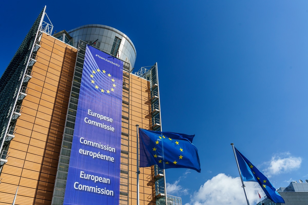 KE ma za nic weto polskiego prezydenta. "Wypłata już w kwietniu"