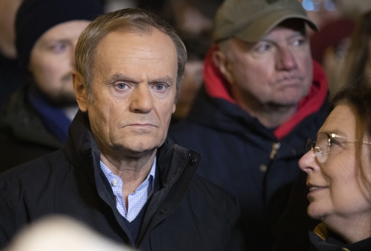 Can’t he see what’s going on?  The absurd letter of Tusk