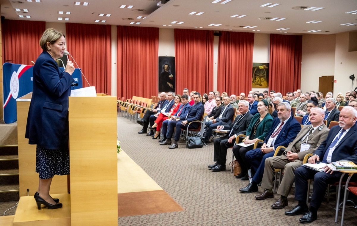 Sympozjum nt. polskiej wsi na toruńskiej AKSiM