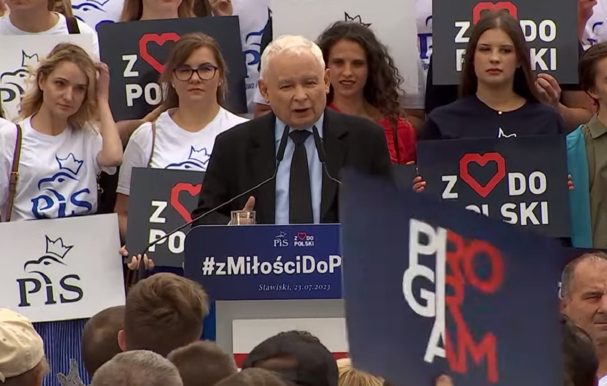 Prezes PiS bez ogródek:Tusk to prawdziwy wróg naszego narodu