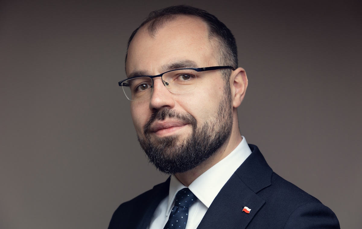 Szczucki: Fanatyk nie powinien dopuścić do zablokowania ZN