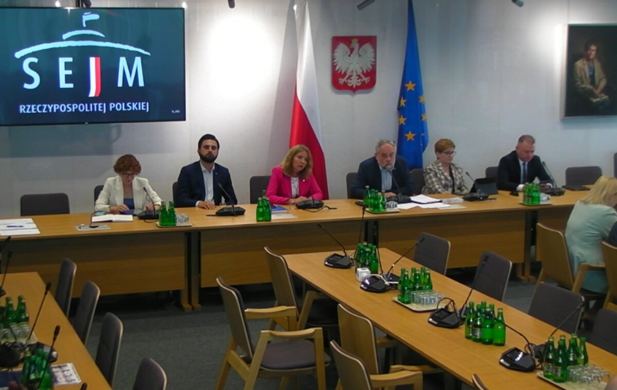 Komisja kultury. Gliński: Wyrzucacie ikoniczne postacie