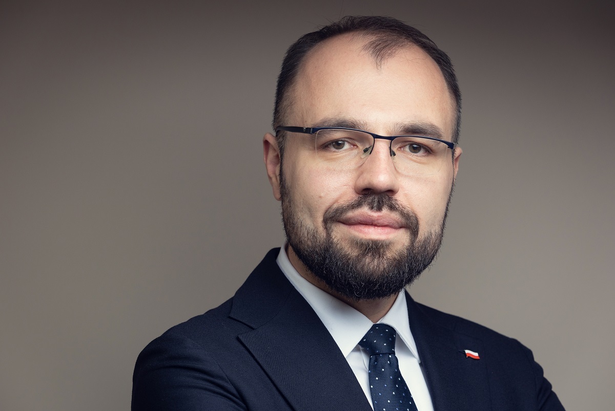 Szczucki: Tusk chce odwrócić uwagę od swojej nieudolności