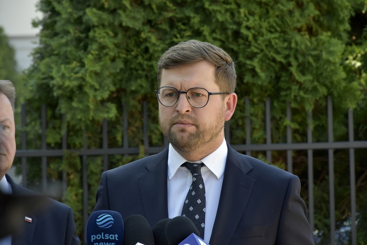 Śliwka: Skoro nie dają sobie rady, to będziemy ich wyręczali