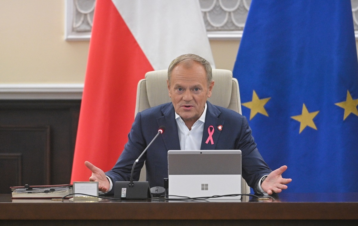 Tusk w rocznicę wyborów. Kolejny spektakl na posiedzeniu RM