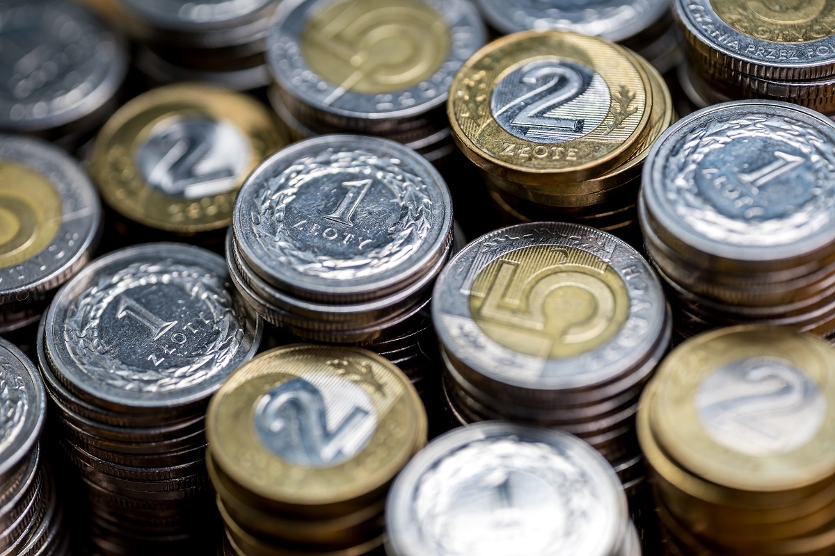 Nie tylko 271 mld zł deficytu, ale także 100 poza budżetem