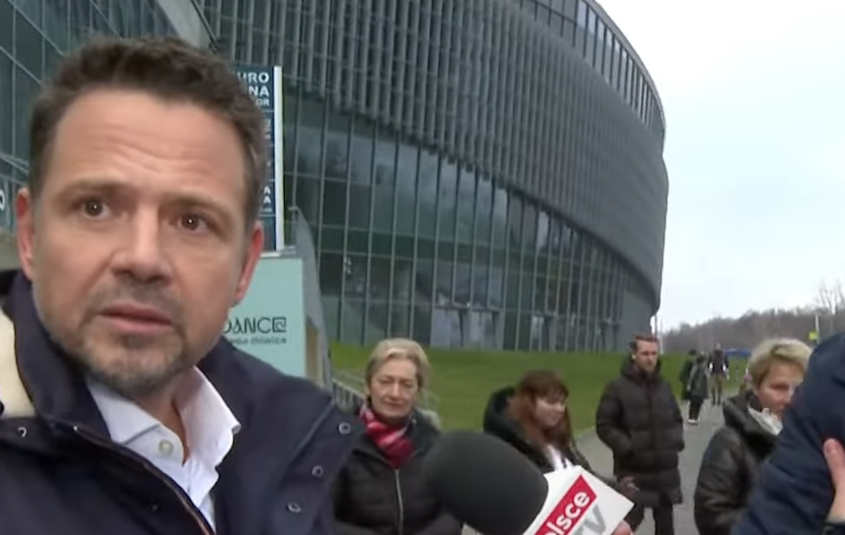 Trudne pytania. Gospodarz uciekł przed Telewizją wPolsce24