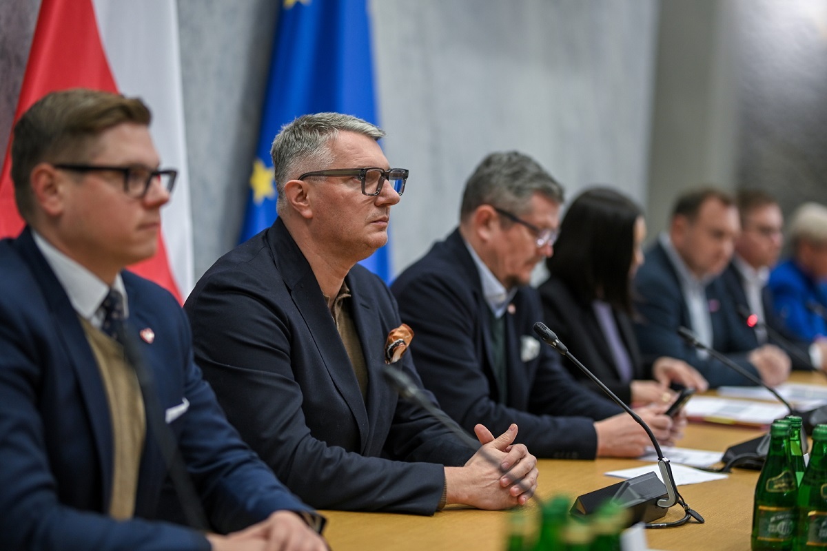 Komisja Sroki chce ukarać prezesa TK! Dosadne uwagi Wiplera