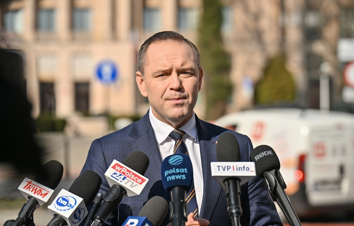 Nawrocki do Papy: "smerfy nie mogą płacić za pana kłamstwa"