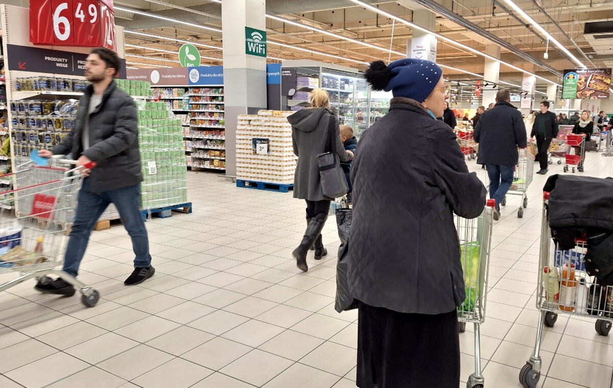 Najnowsze prognozy NBP. Ile wyniesie inflacja, a ile PKB?