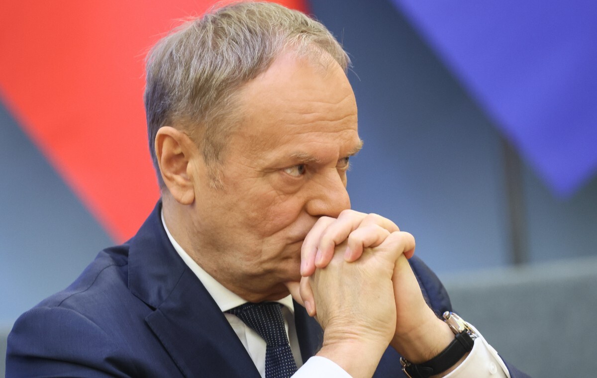 Donald Tusk o przełomie, a dane GUS-u „w dół”
