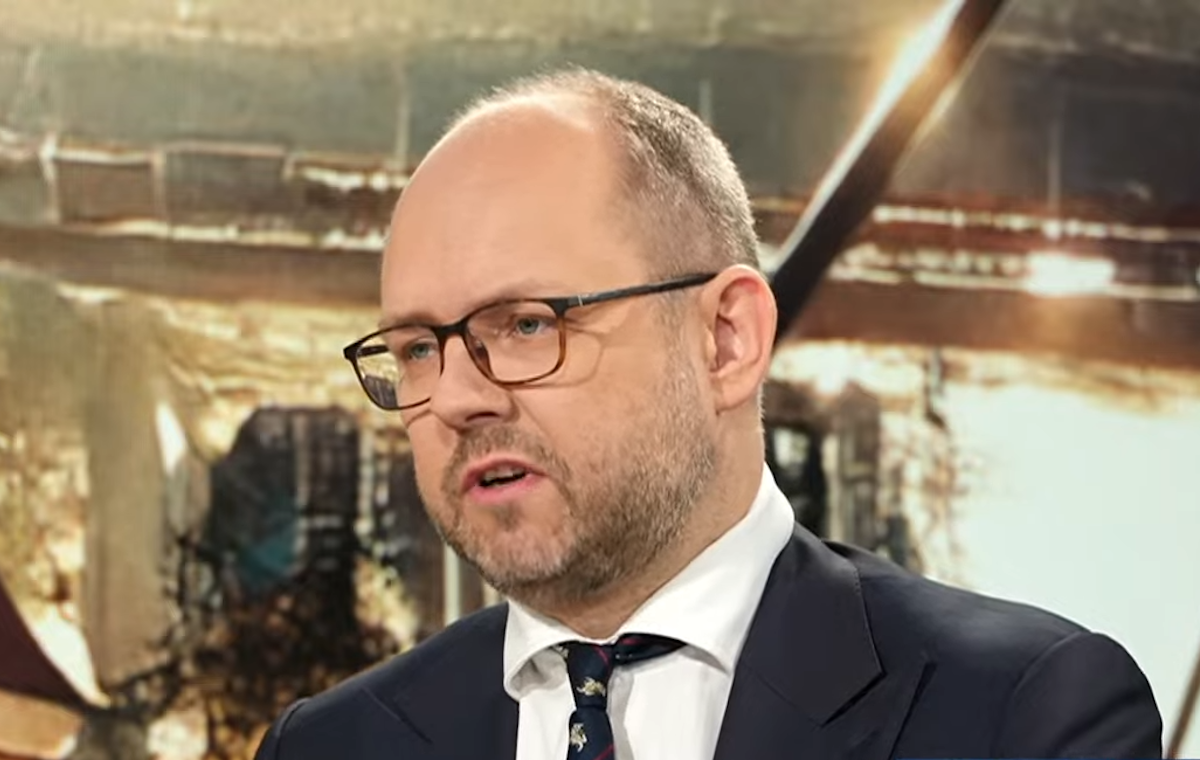 Przydacz: Ustrój się zmienia.Koalicja odpowie za bezeceństwa