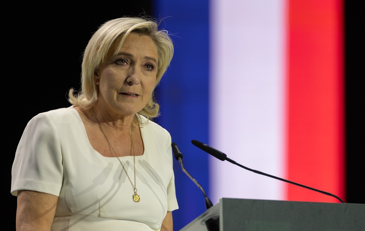 Podzielona Francja. 49 proc. ludzi chce Le Pen w wyborach