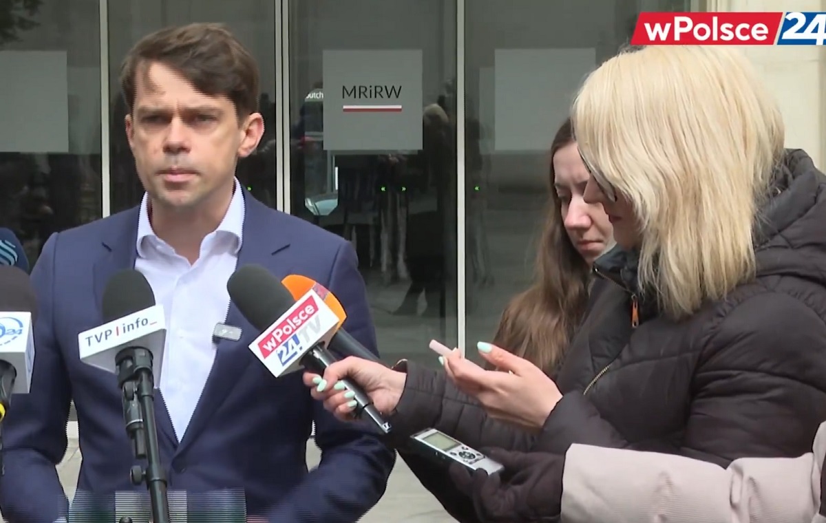 Kołodziejczak&#39;s tense  reaction to tv   wPolsce24&#39;s question!