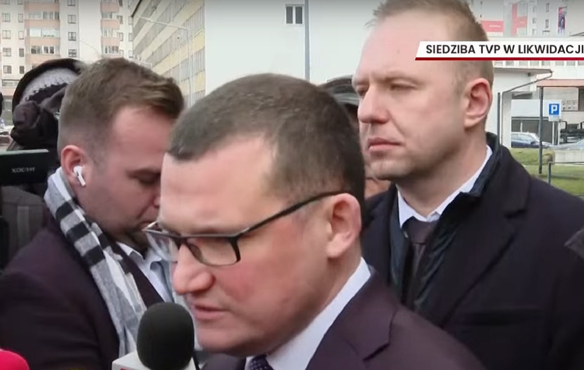 Rozmowy sztabów ws. debaty. Co ustalono? Szefernaker ujawnia