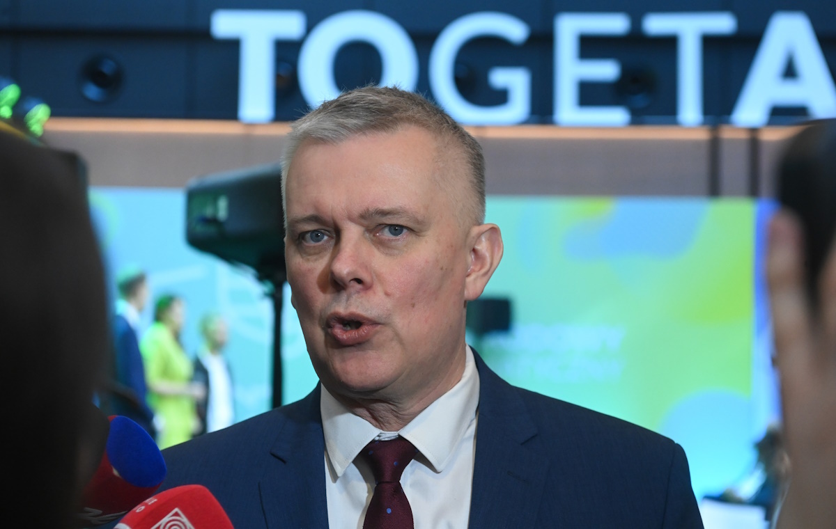 Siemoniak is conjuring: We will treat it as an attack by Belarus