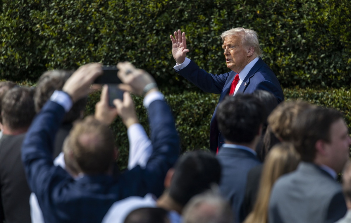 Jak Amerykanie oceniają dotychczasową pracę Donalda Trumpa?