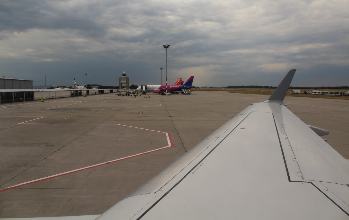 Przymusowe lądowanie! Na pokładzie agresywny mężczyzna