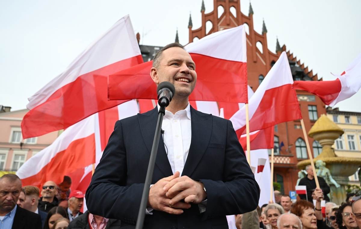 Nawet SONDAŻ dla TVN24 to pokazuje! Wzrost Nawrockiego