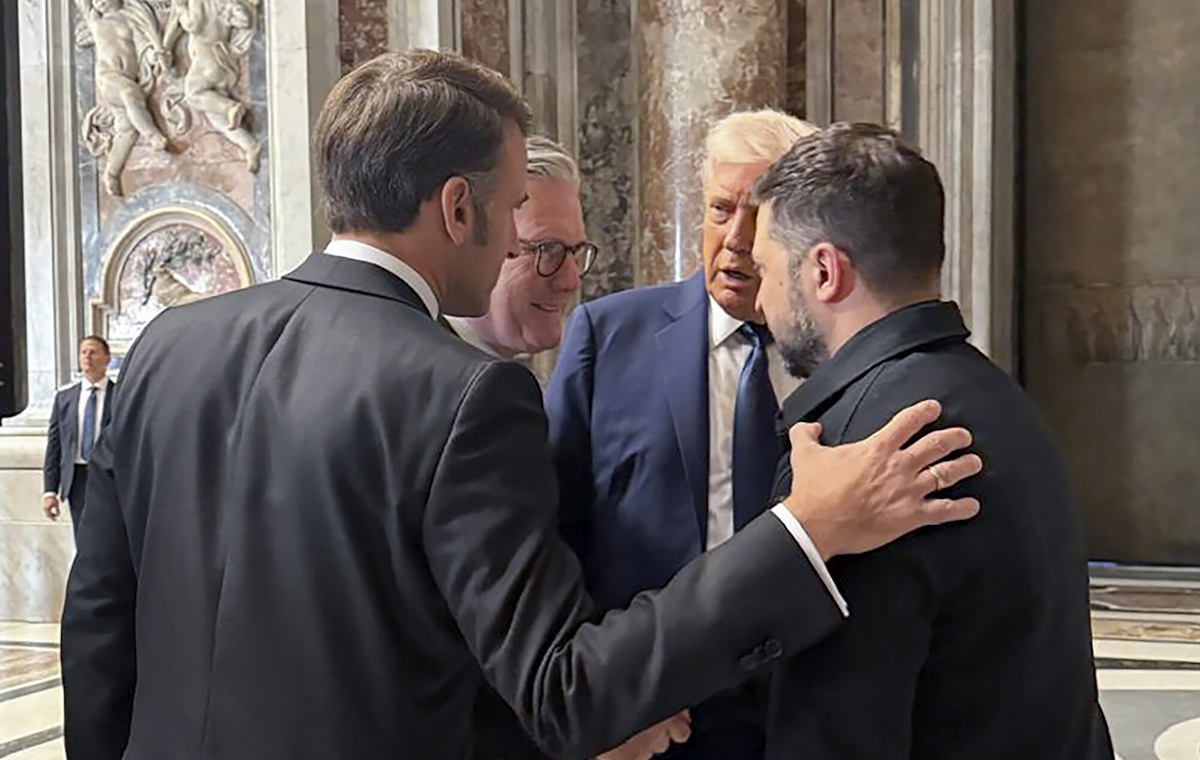 Trump, Zełenski, Macron i Starmer spotkali się w Rzymie