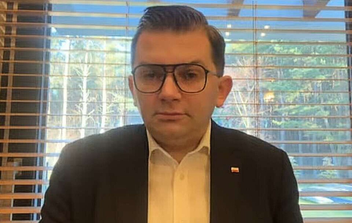 TYLKO U NAS. Kmita: Chcą na siłę wpuścić do Polski migrantów