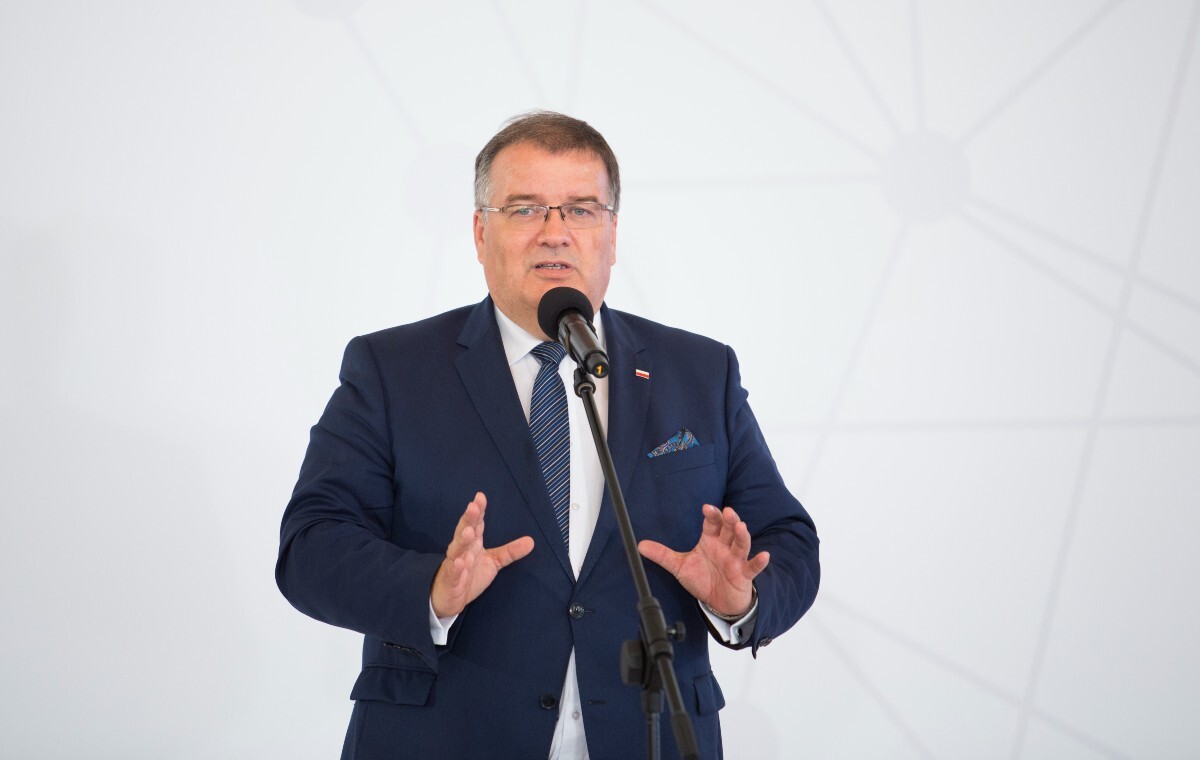 ТОЛЬКО У НАС. Дера: Переплата за эти деревья из Германии