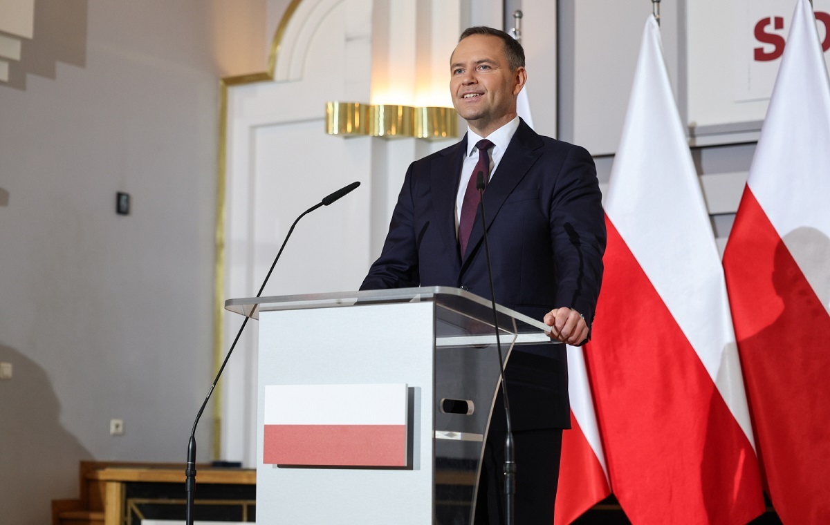 Nawrocki przekazuje mieszkanie organizacji charytatywnej!