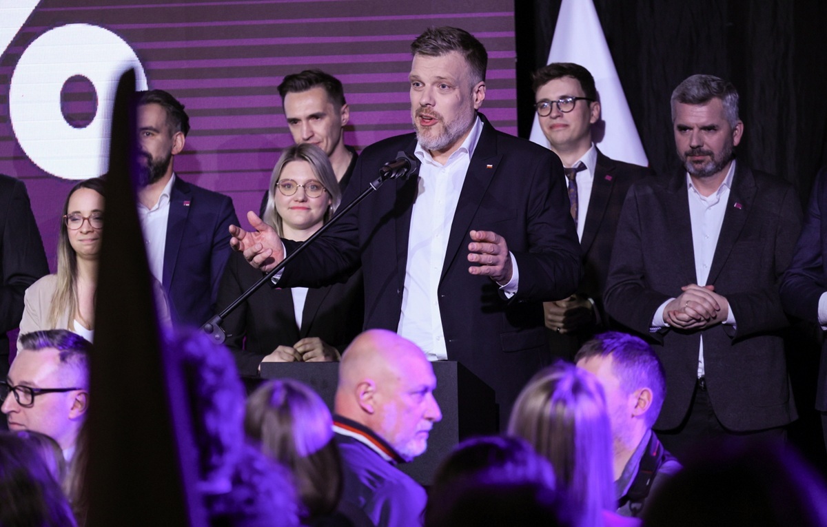 Zandberg will not support anyone before the second circular  of the election