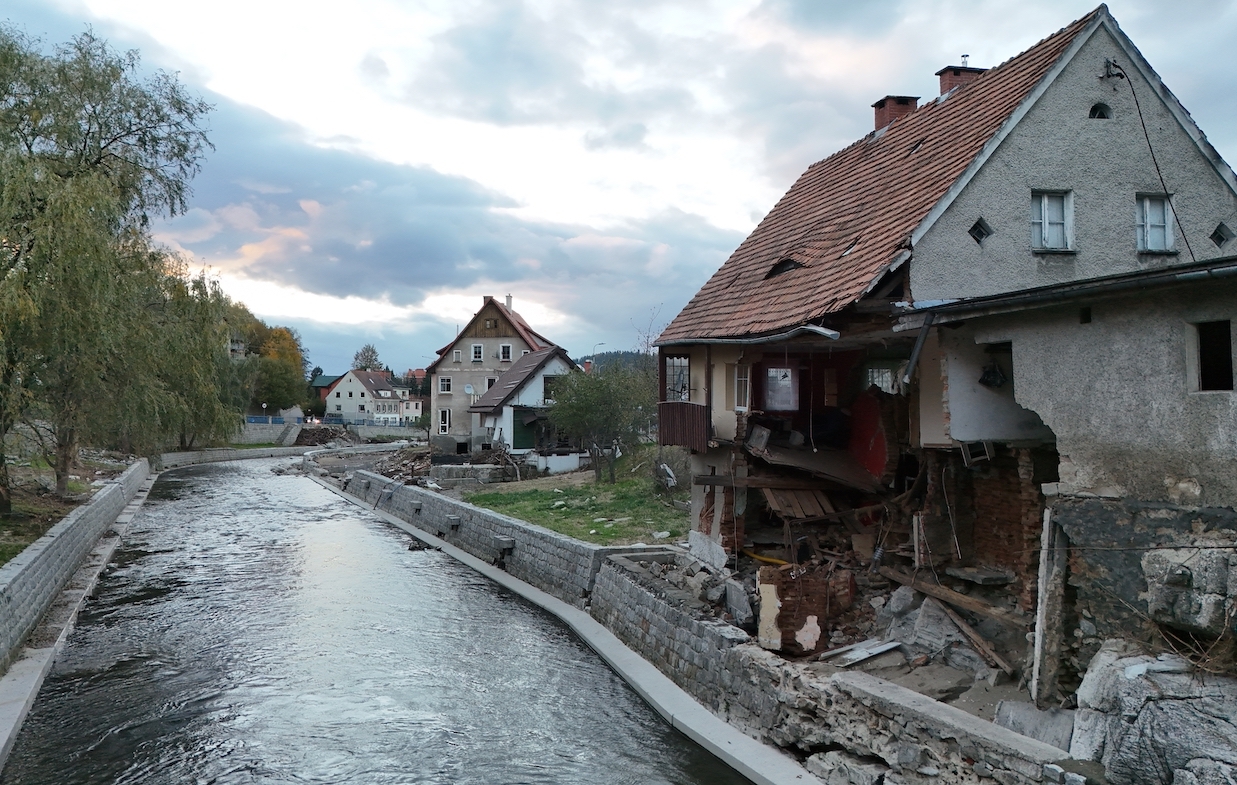Kto wygrał w gminach najbardziej dotkniętych przez powódź?