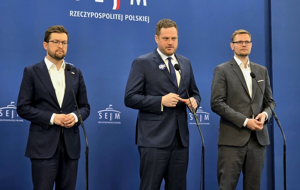 Posłowie PiS: Trwa próba zatuszowania operacji wpływu