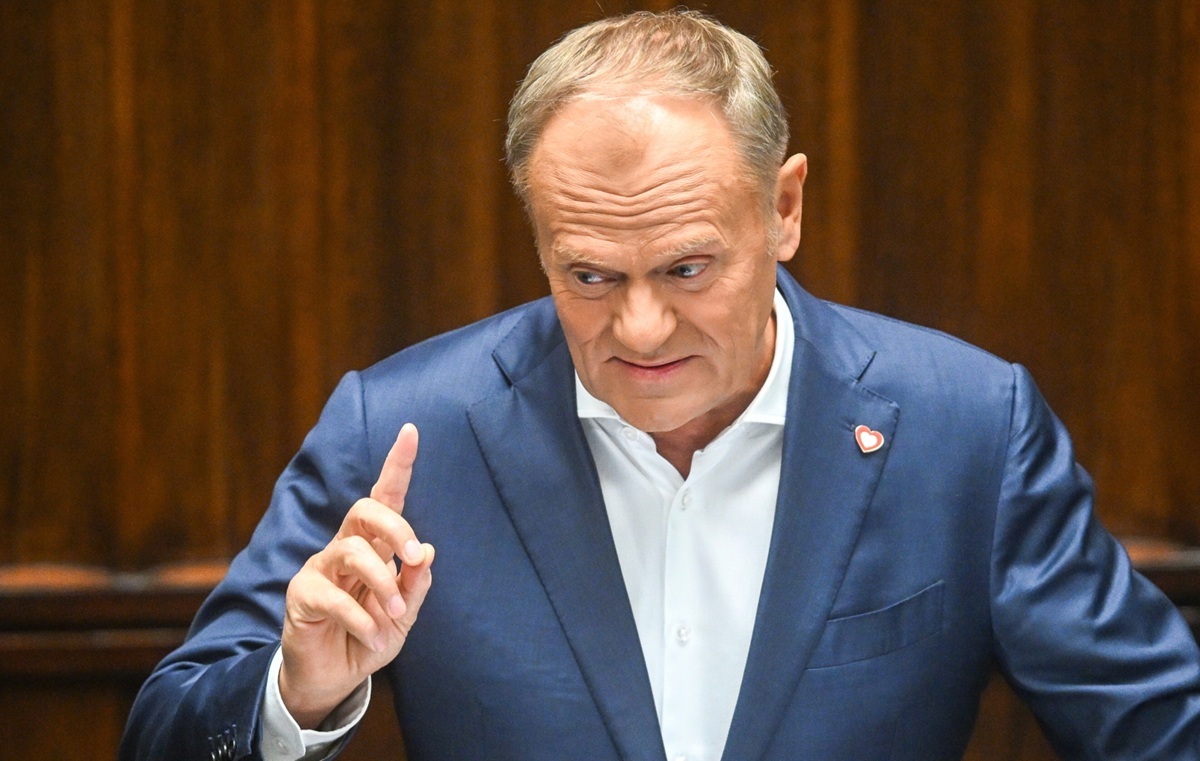 Отчаянная атака Туска. Он повторил фейковые новости о визовом скандале