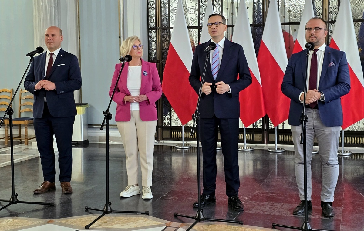 Morawiecki: Nawrocki może zablokować pakt migracyjny