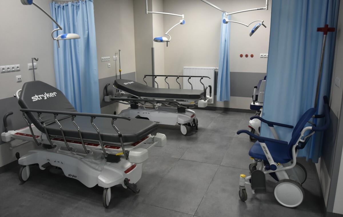 Szpitale nie przyjmują choćby onkologicznych pacjentów