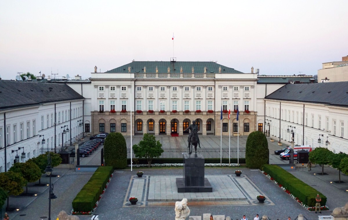 Kolejny SONDAŻ na ostatniej prostej. Niewielka różnica