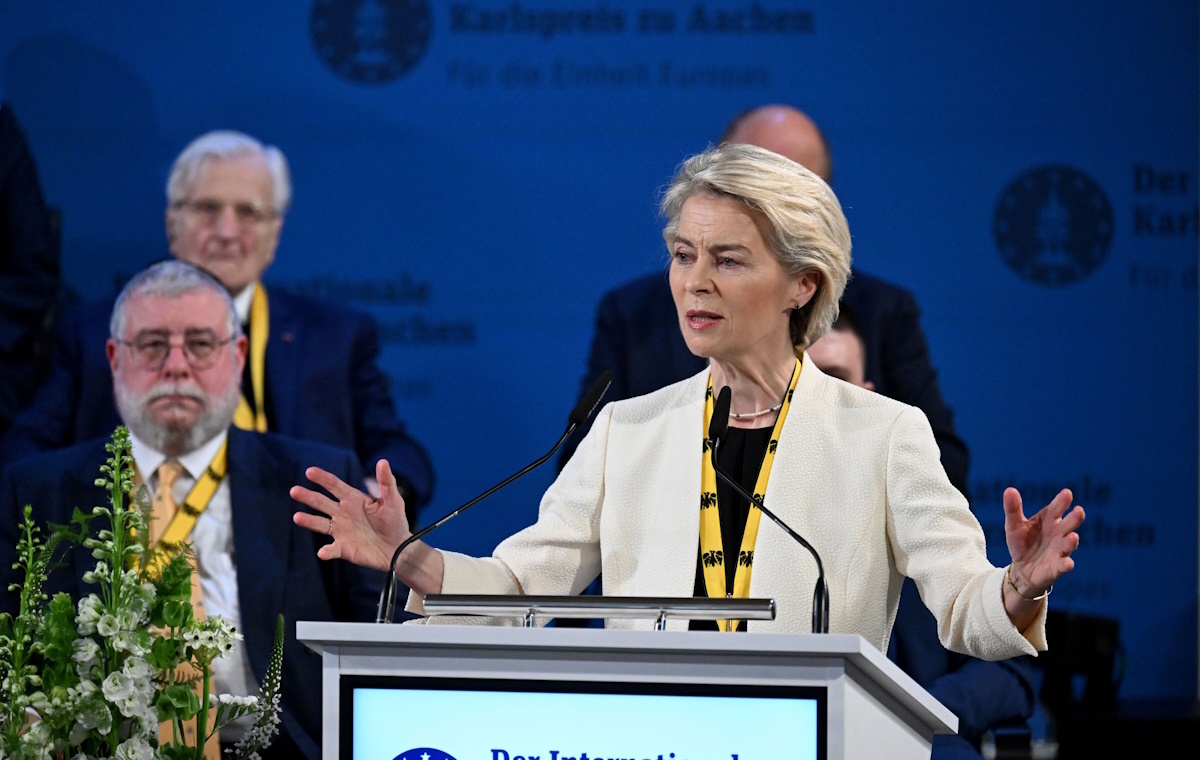 Szefowa KE z Nagrodą Karola Wielkiego. Jej przemowa niepokoi