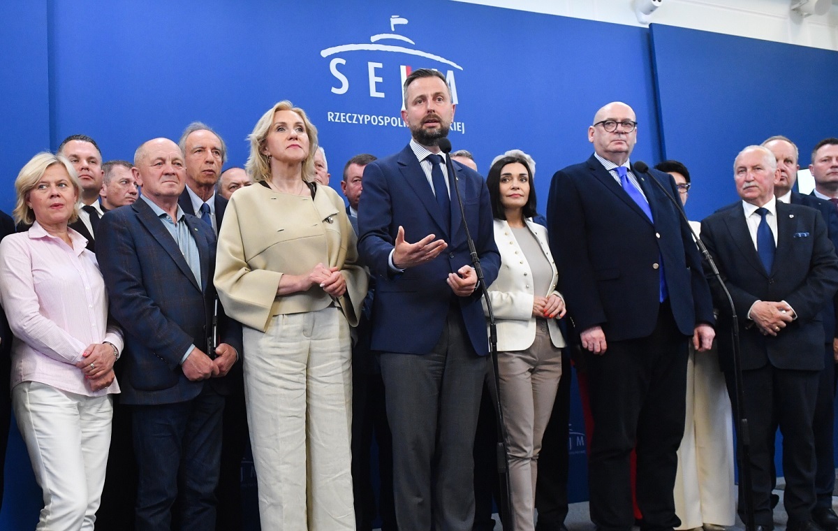 Trzeszczy w koalicji Papy! PSL chce nowej umowy koalicyjnej